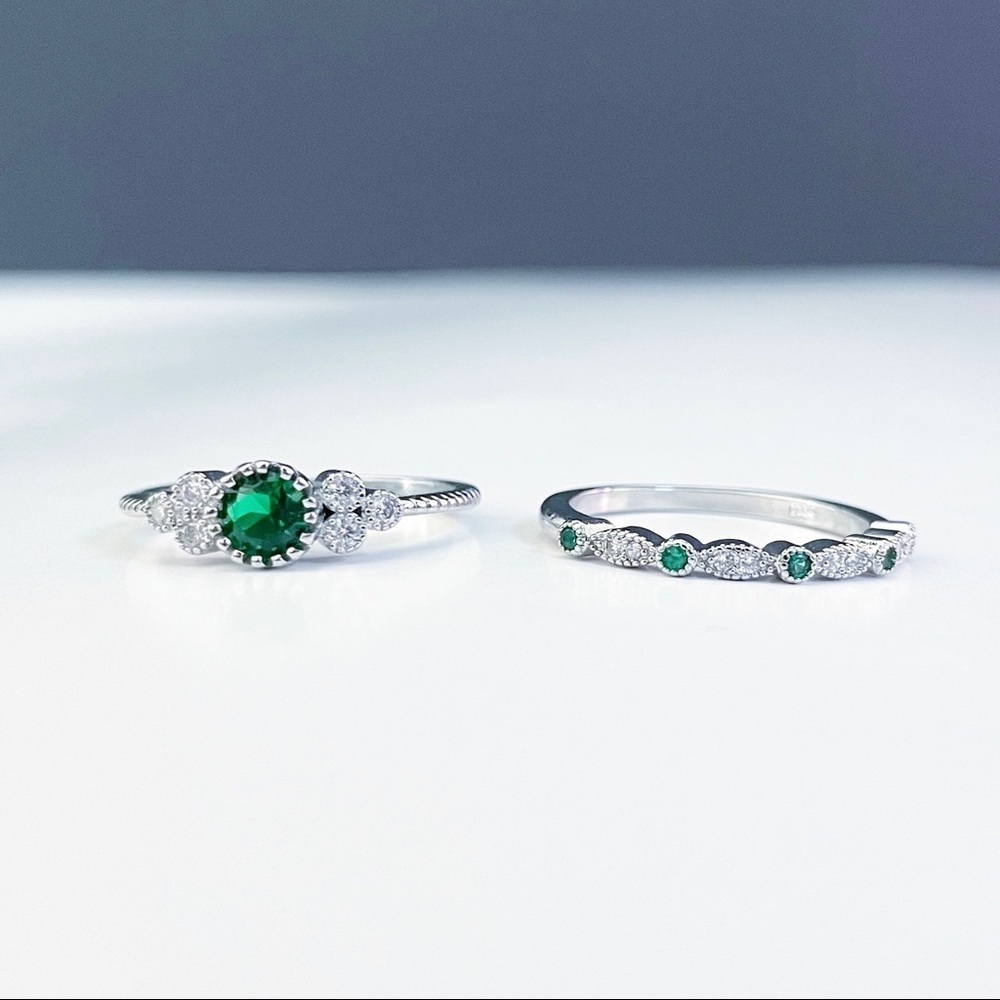 925 Sterling Silver Cubic Zirconia Ring Set - Picture 4 of 9